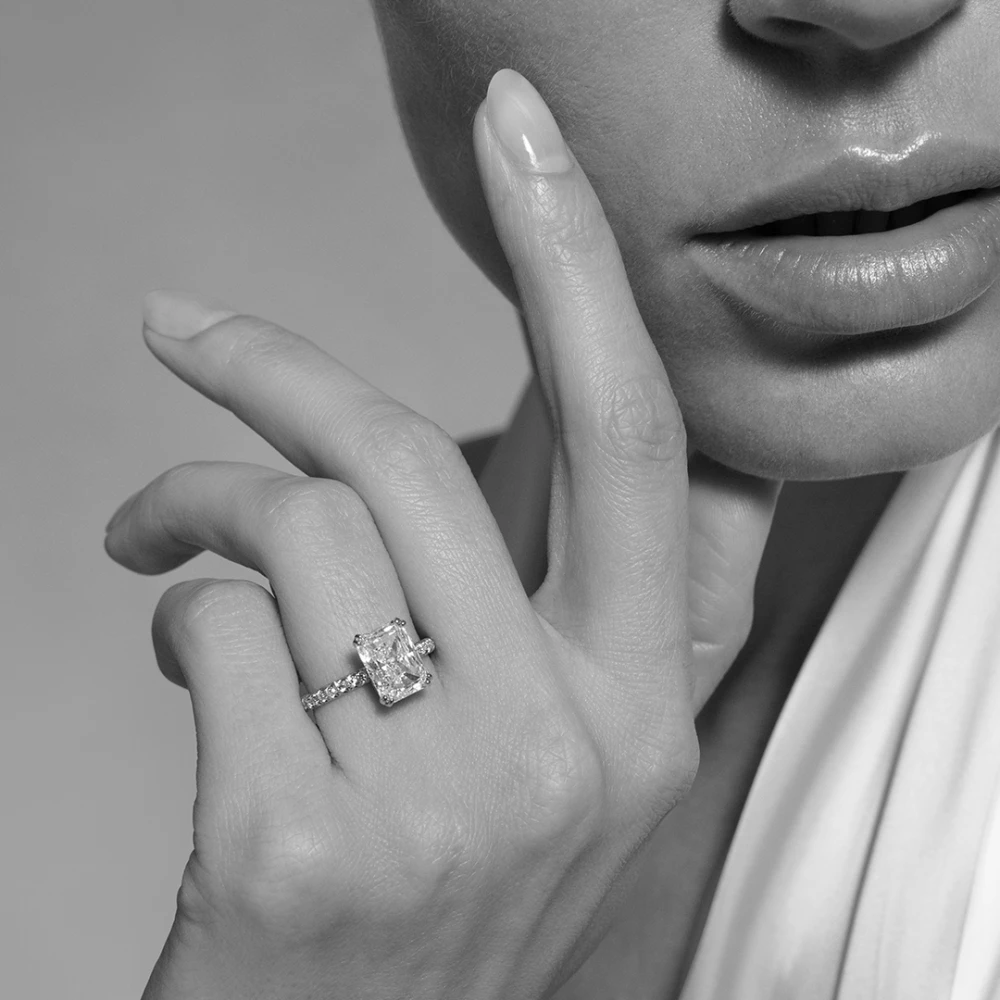 Oscar Massin Lab Grown Diamond Engagement Ring